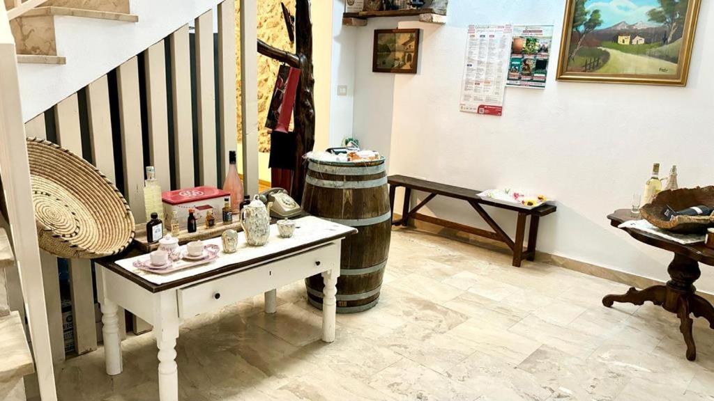 Casa Del Corso Hotell Dorgali Eksteriør bilde