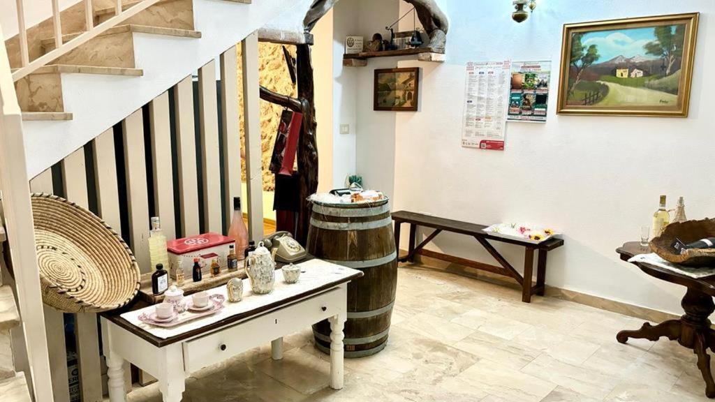 Casa Del Corso Hotell Dorgali Eksteriør bilde