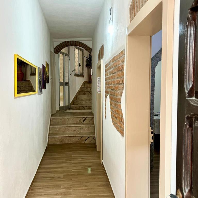 Casa Del Corso Hotell Dorgali Eksteriør bilde