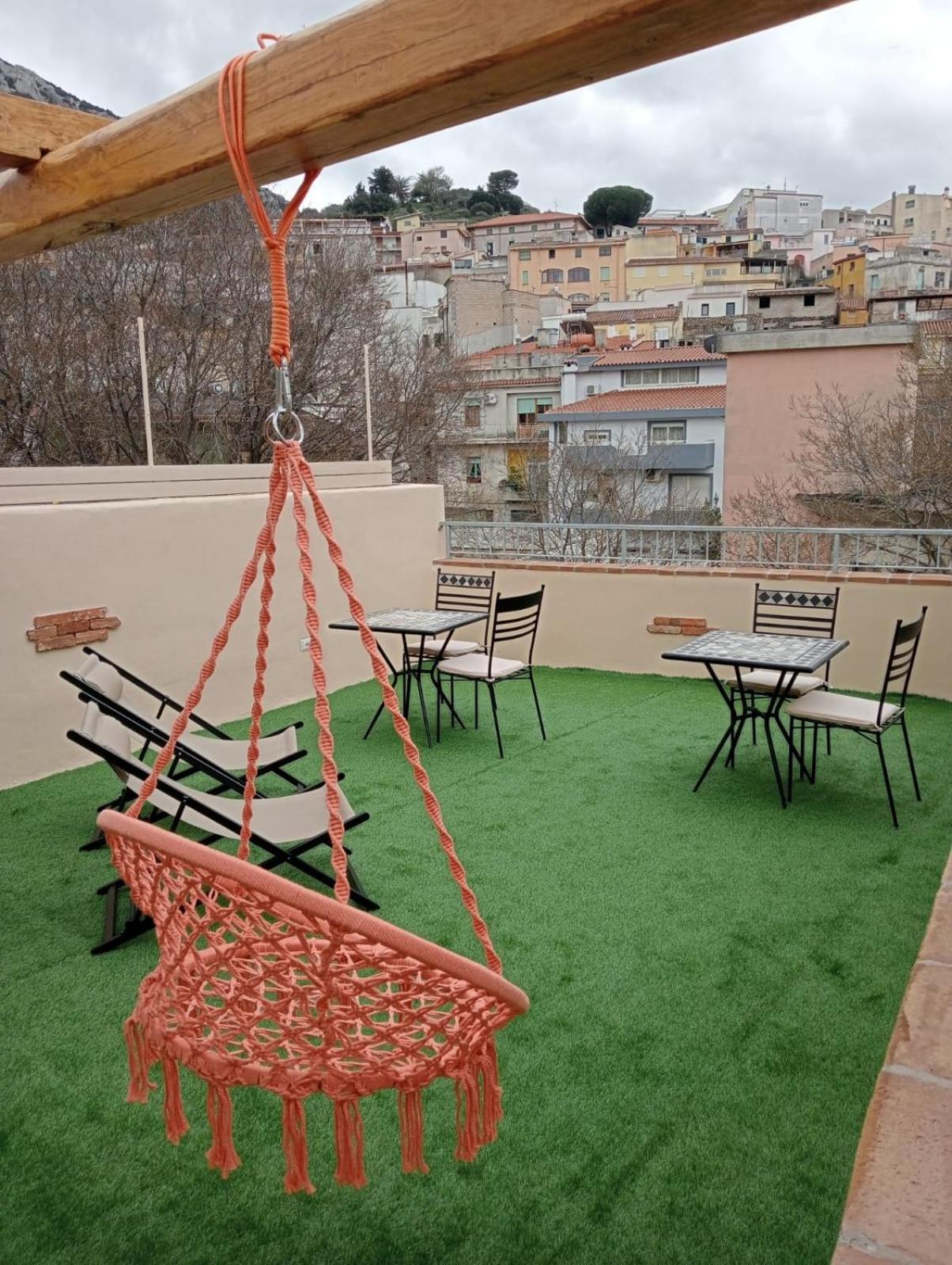Casa Del Corso Hotell Dorgali Eksteriør bilde